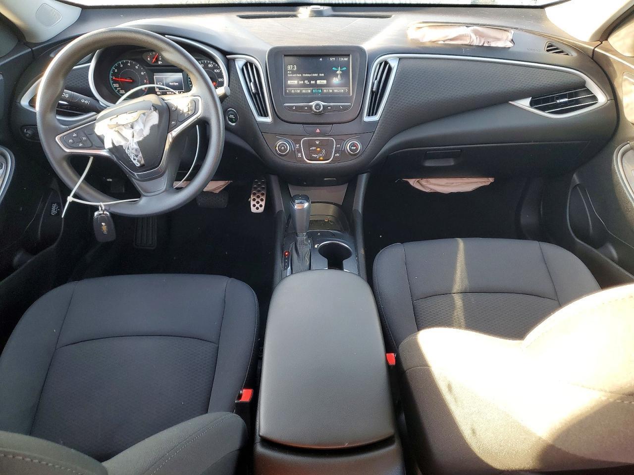 2016 Chevrolet Malibu Ls - zdjęcie 8