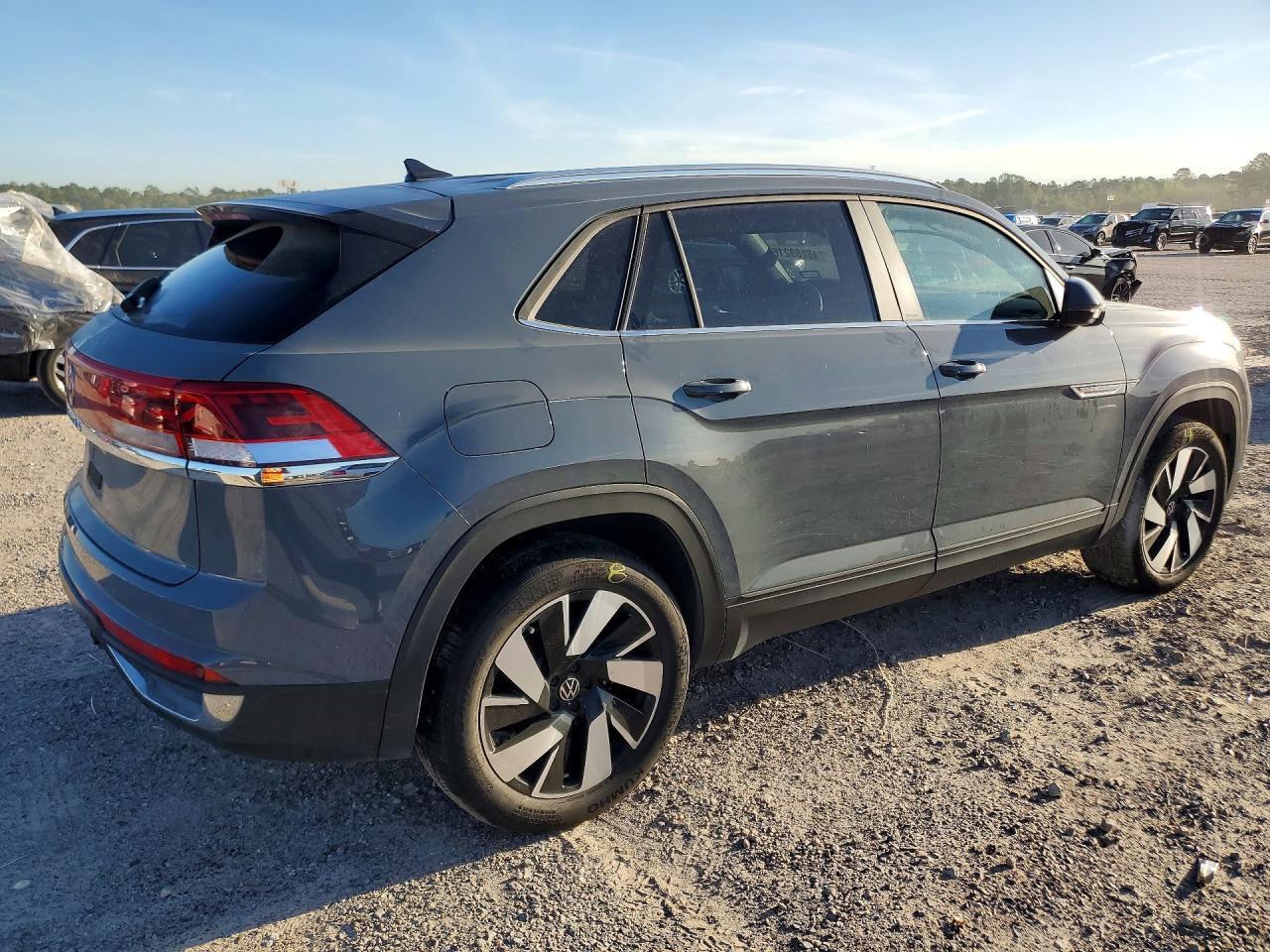 2024 Volkswagen Atlas Cross Sport Se - zdjęcie 3