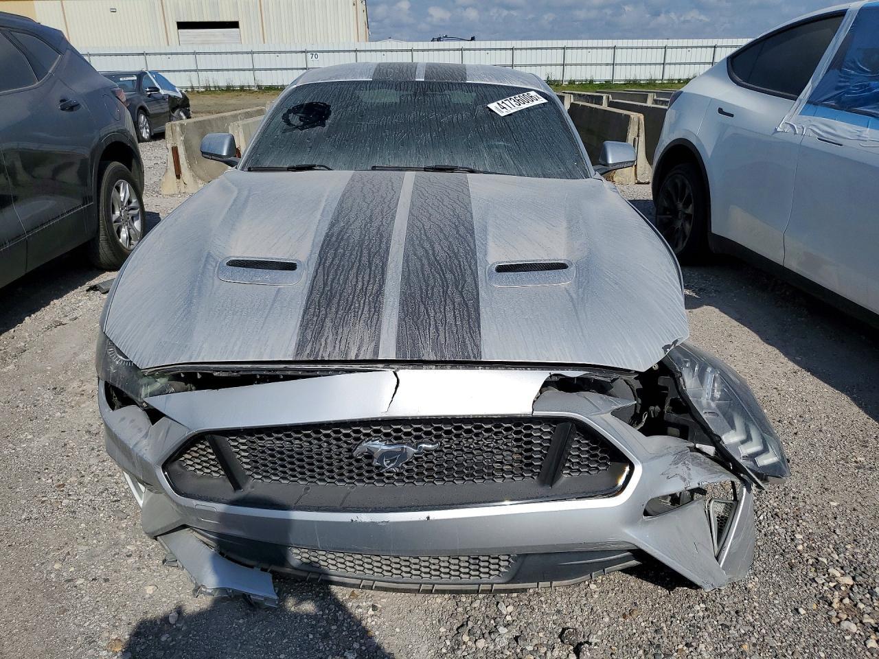 2018 Ford Mustang - zdjęcie 5