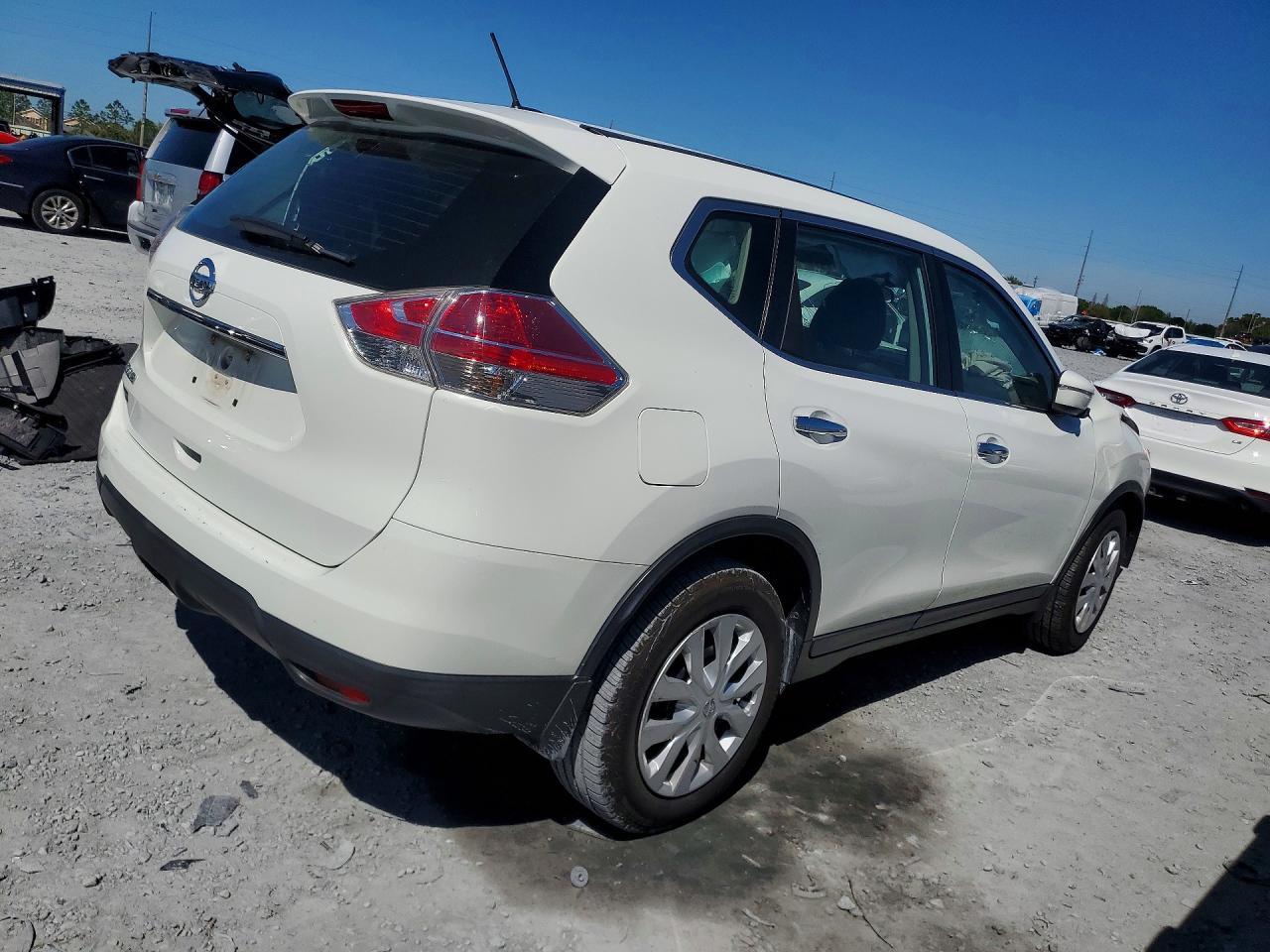 2015 Nissan Rogue S - zdjęcie 3