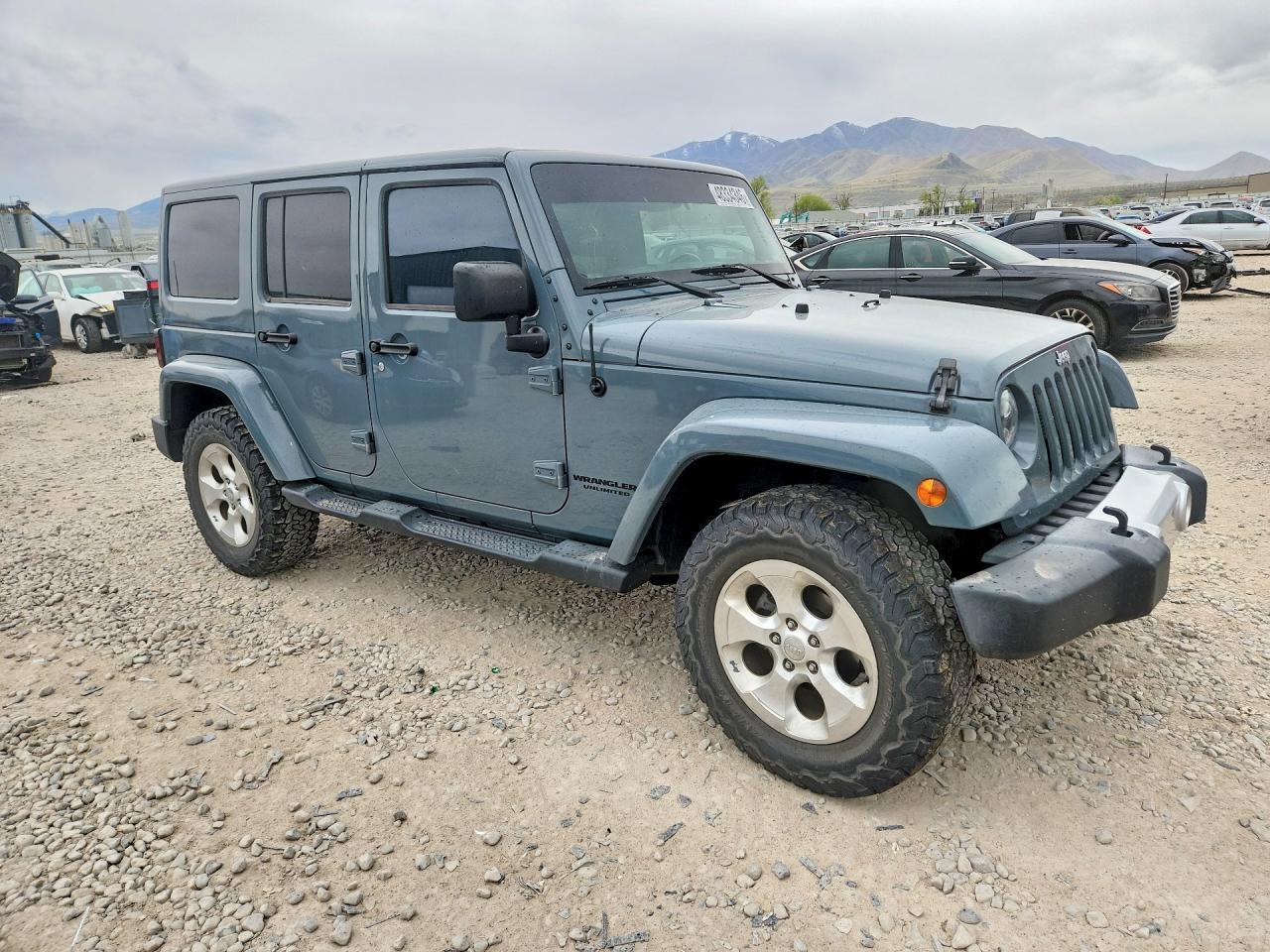 2015 Jeep Wrangler Unlimited Sahara - zdjęcie 4