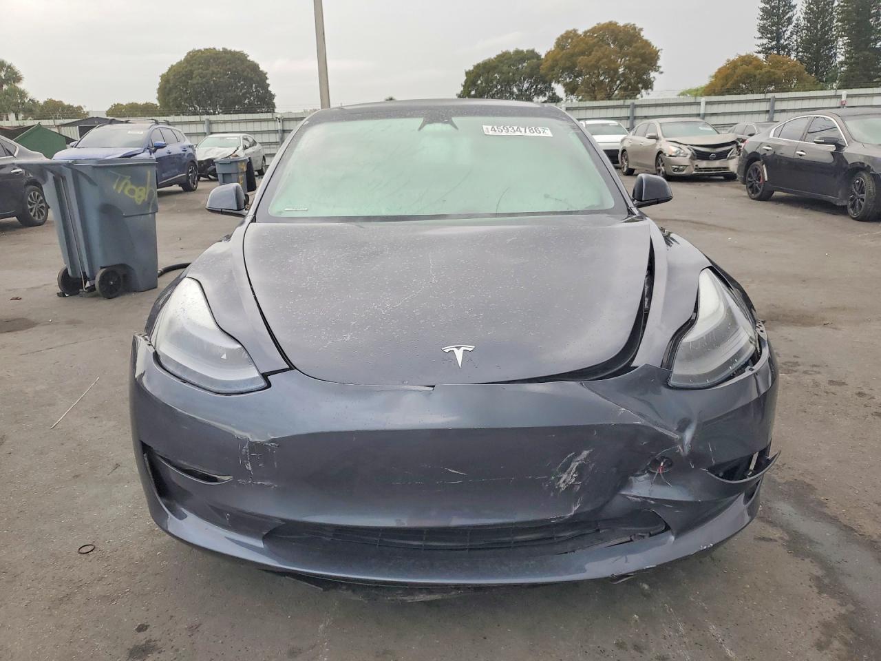 2023 Tesla Model 3 - zdjęcie 5