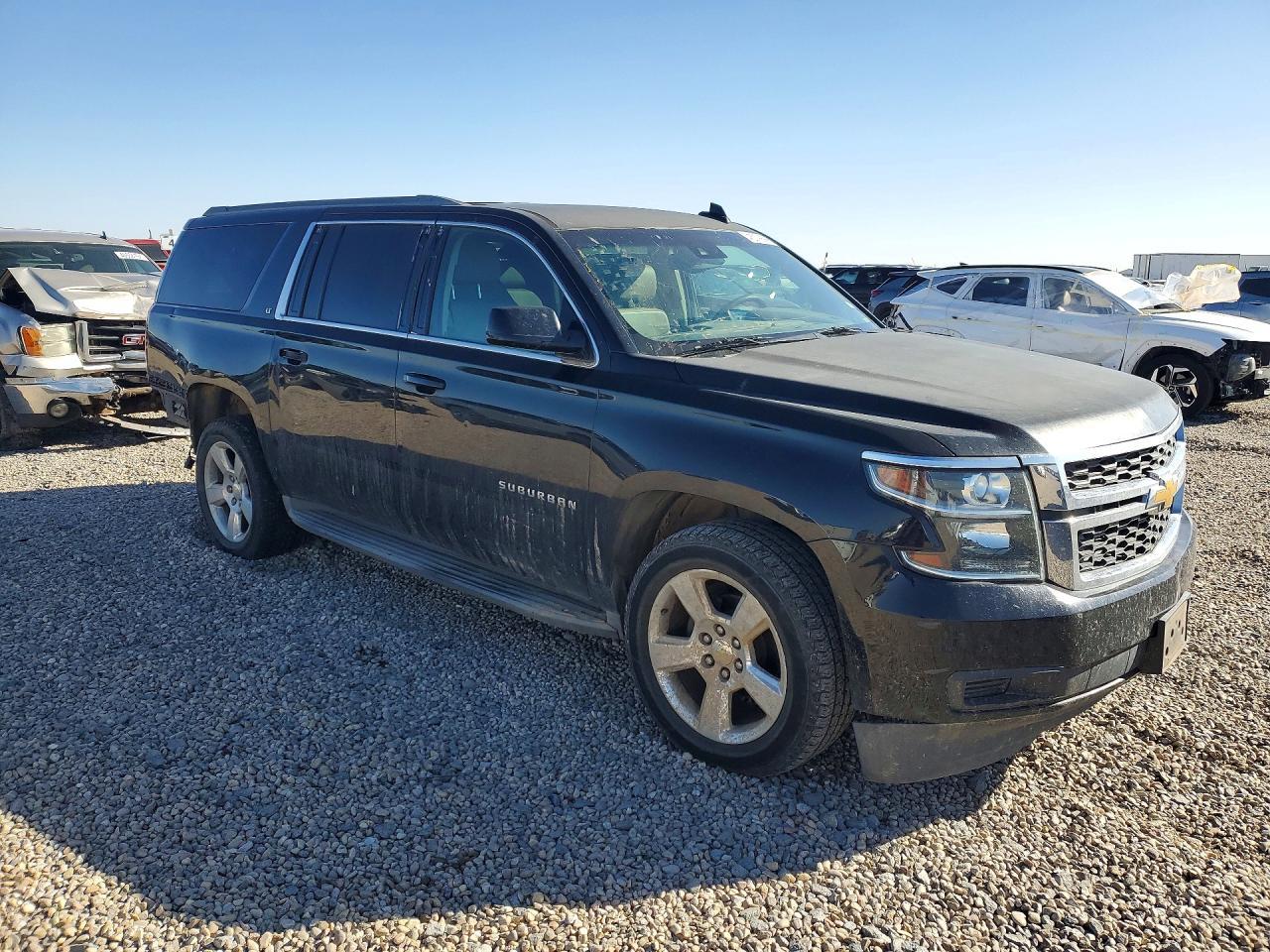 2015 Chevrolet Suburban C1500 Lt - zdjęcie 4