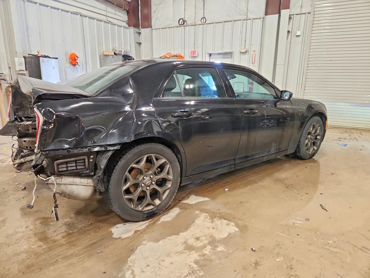 2016 Chrysler 300 S - zdjęcie 3