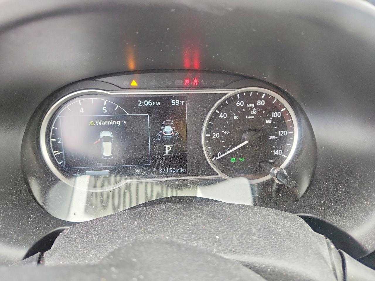 2020 Nissan Kicks Sr - zdjęcie 9
