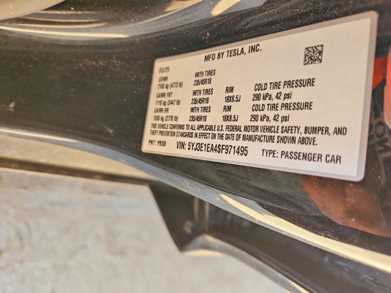 2025 Tesla Model 3 - zdjęcie 12