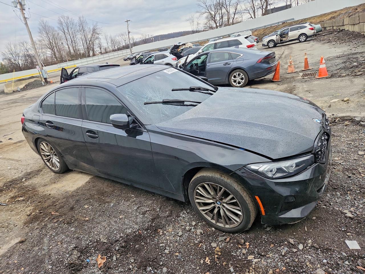 2023 BMW 330Xi - zdjęcie 4