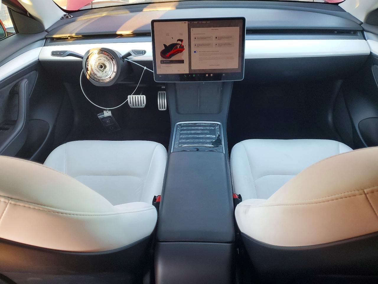 2023 Tesla Model 3 - zdjęcie 8