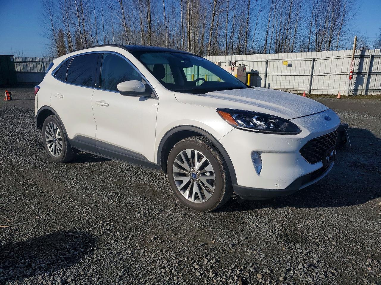 2022 Ford Escape Titanium - zdjęcie 4