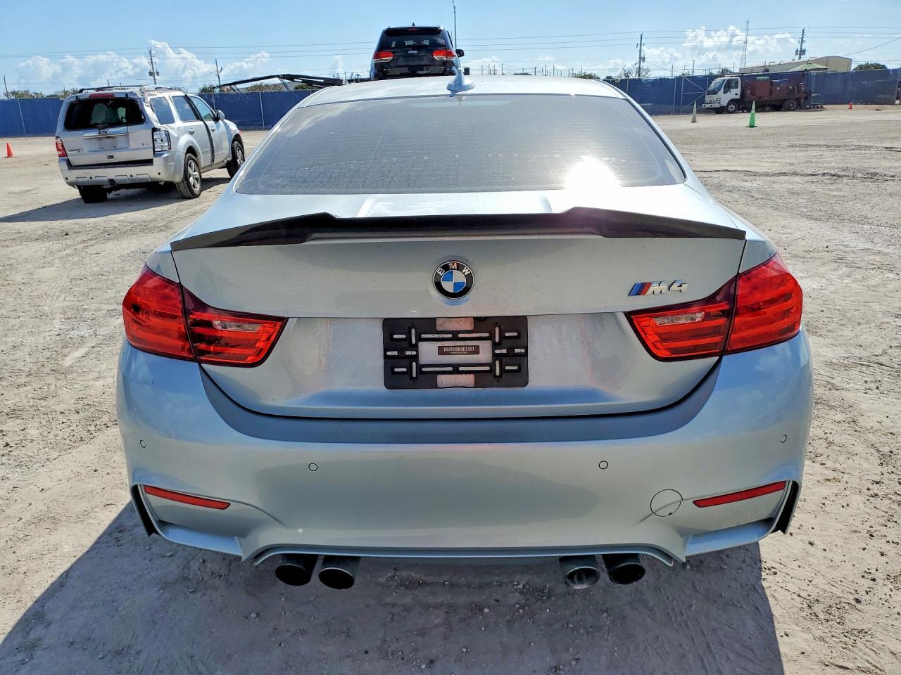 2016 BMW M4 - zdjęcie 6