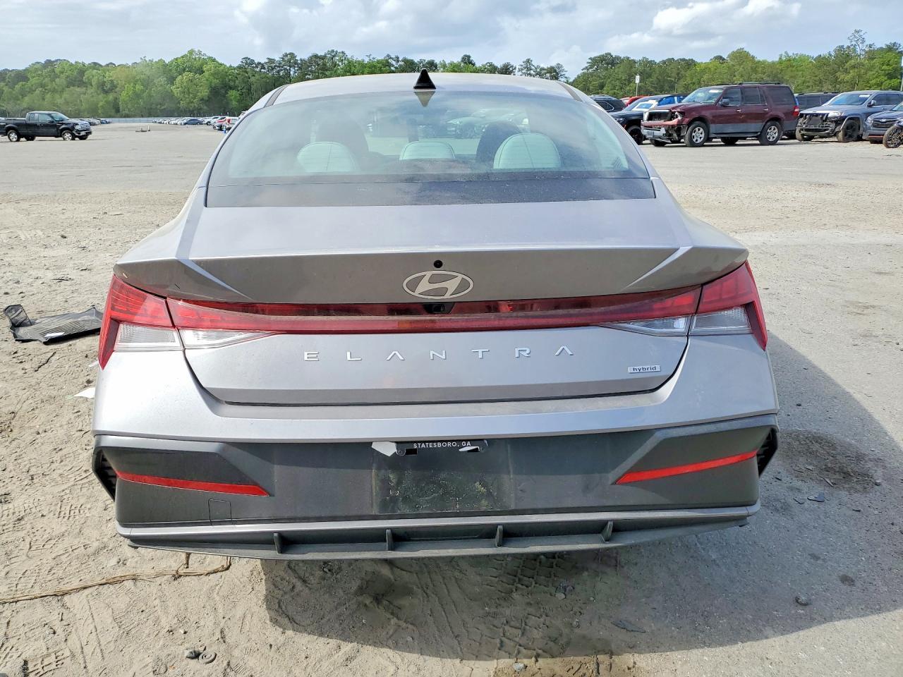 2026 Hyundai Elantra Hybrid Limited - zdjęcie 6