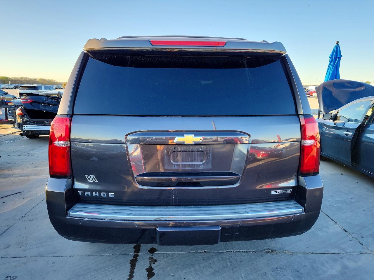 2018 Chevrolet Tahoe C1500 Premier - zdjęcie 6