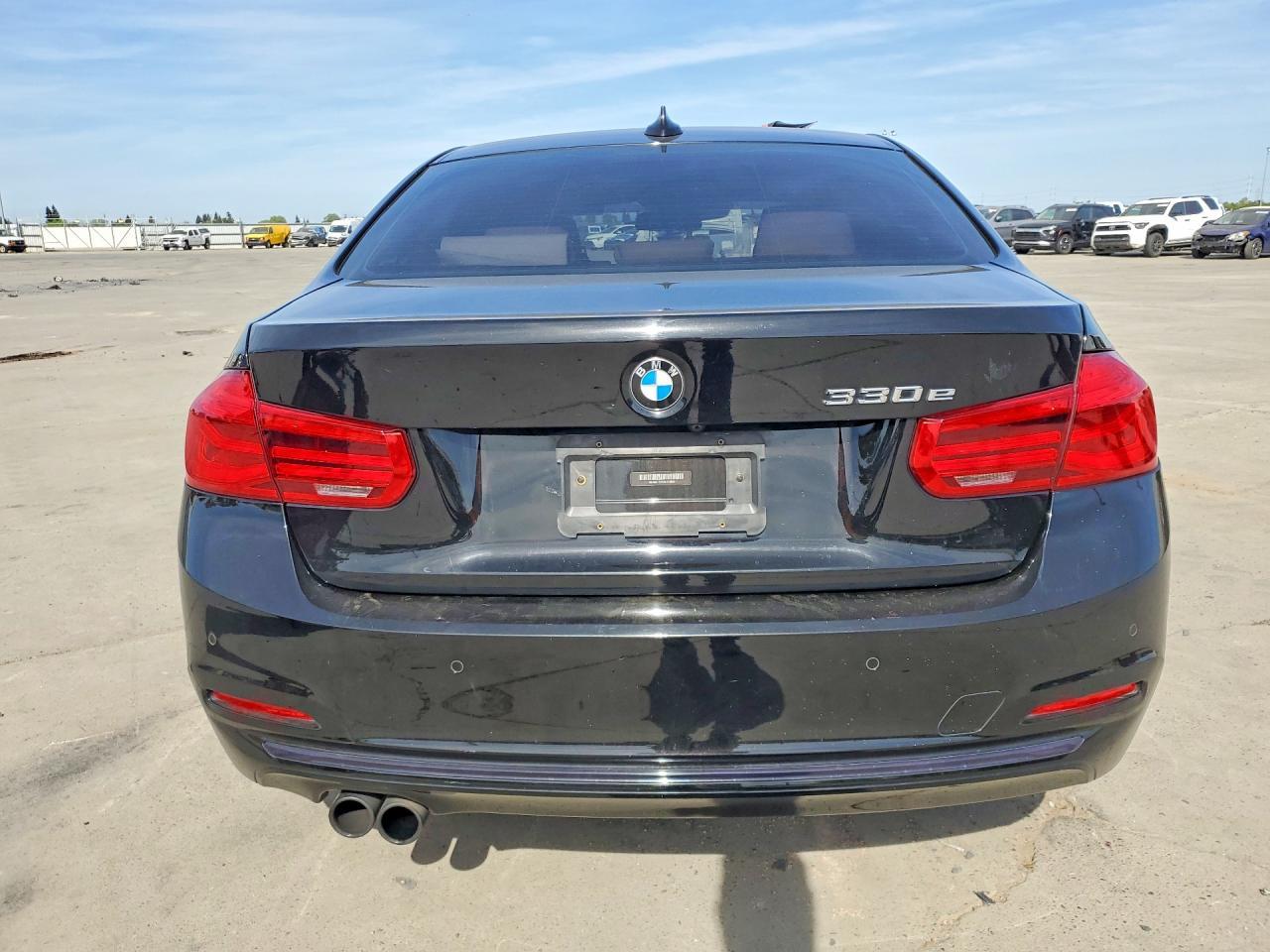2017 BMW 330E - zdjęcie 6
