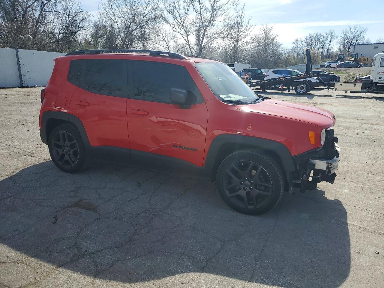 2021 Jeep Renegade Latitude - zdjęcie 4
