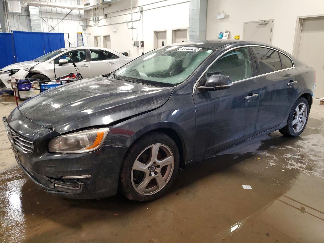 2016 Volvo S60 Premier - zdjęcie główne