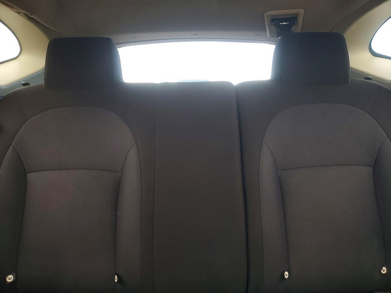 2013 Nissan Rogue S - zdjęcie 10