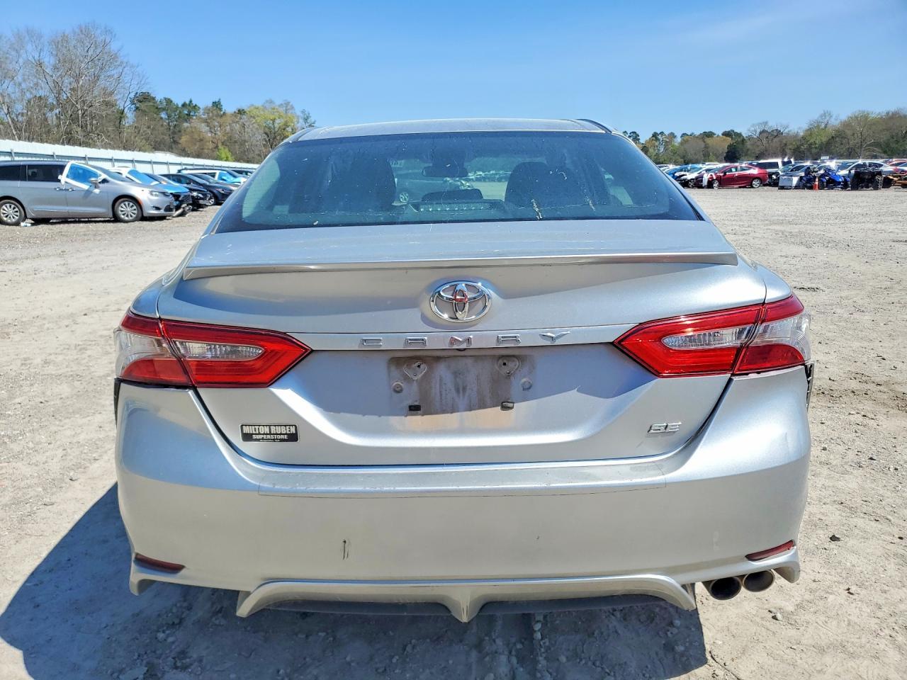 2018 Toyota Camry Se - zdjęcie 6