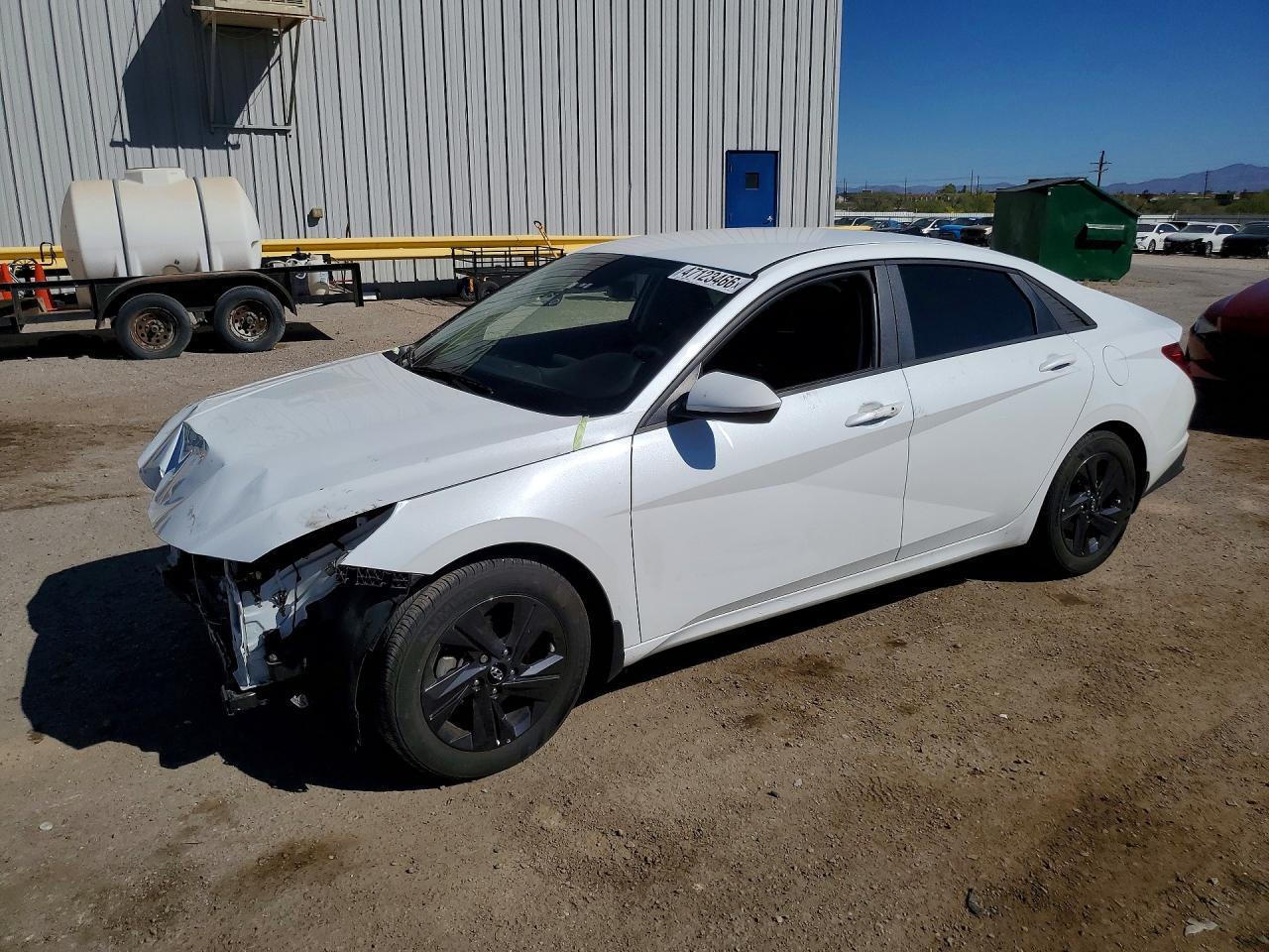 2023 Hyundai Elantra Sel - zdjęcie główne