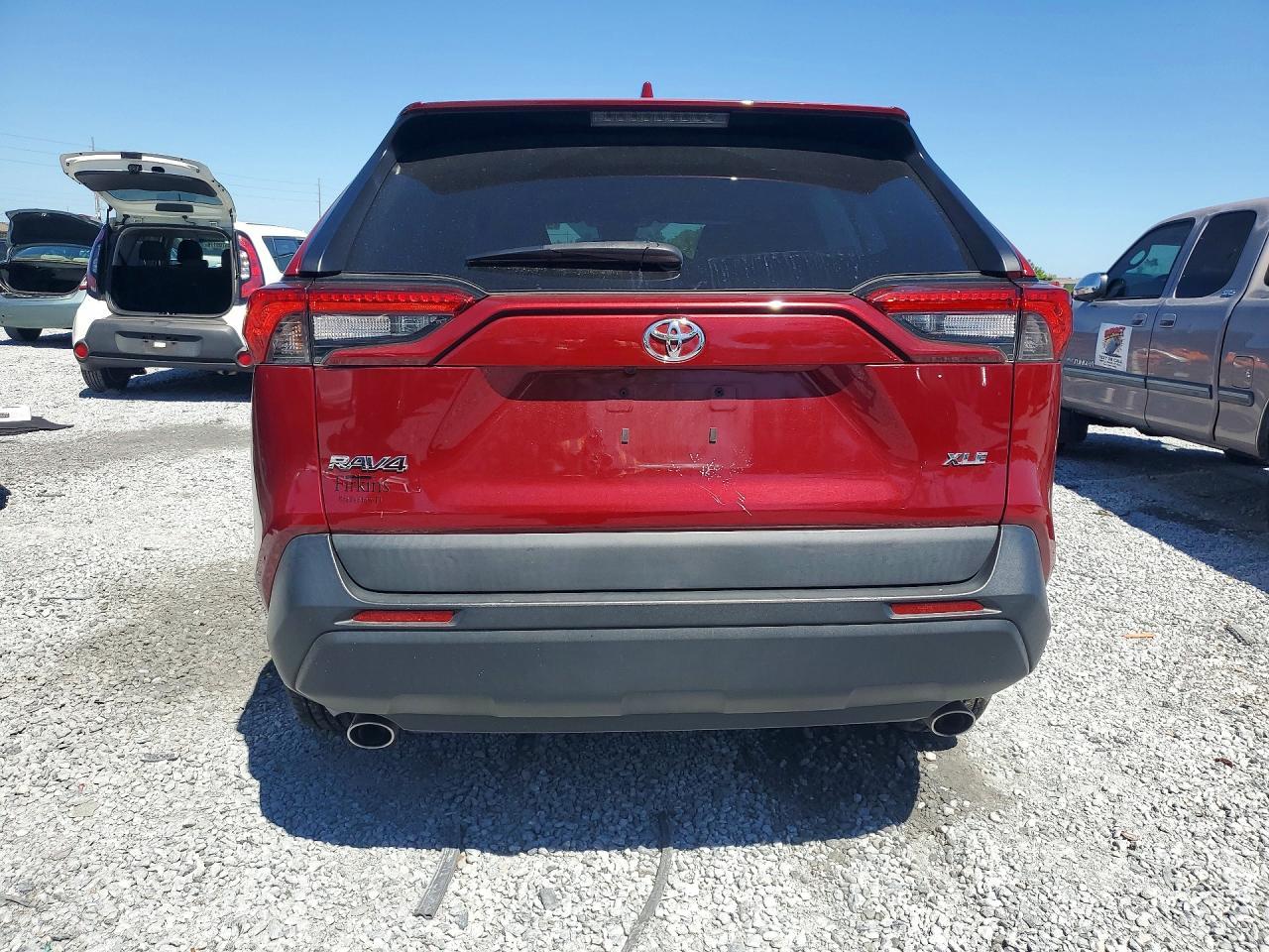 2020 Toyota Rav4 Xle - zdjęcie 6