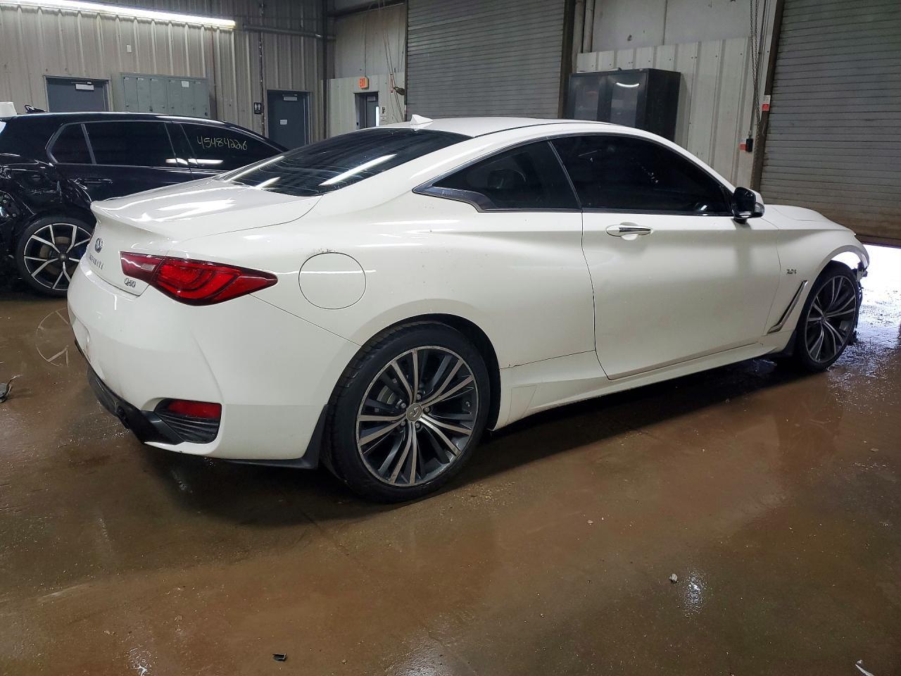 2017 Infiniti Q60 3.0T Premium - zdjęcie 3