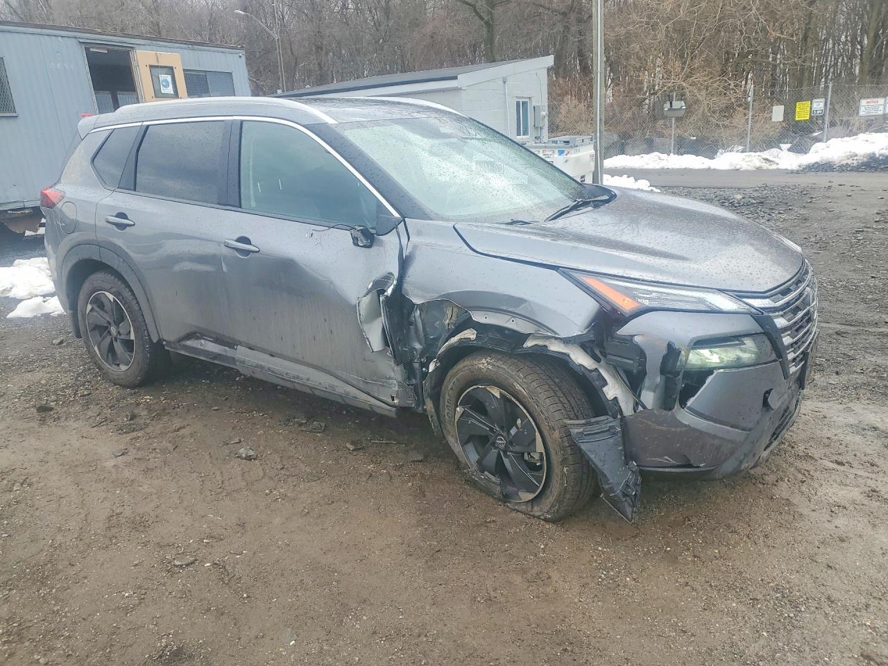 2025 Nissan Rogue Sv - zdjęcie 4