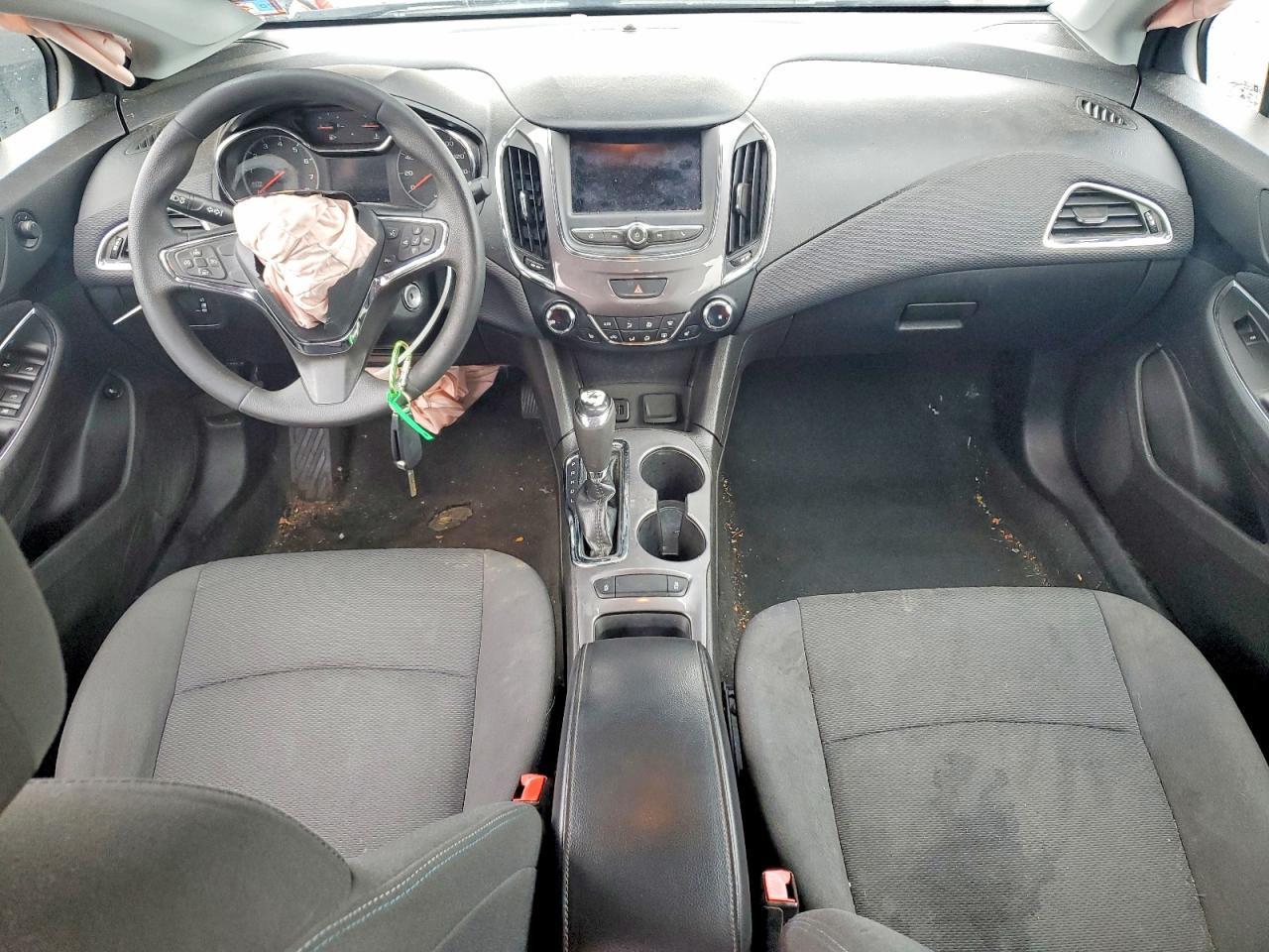 2019 Chevrolet Cruze Lt - zdjęcie 15