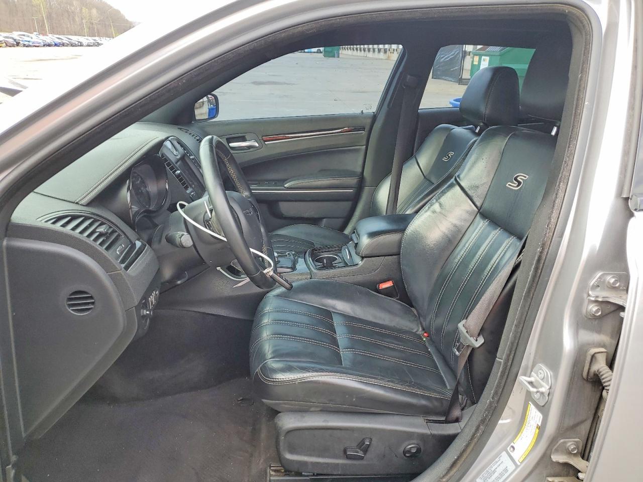 2017 Chrysler 300 S - zdjęcie 7