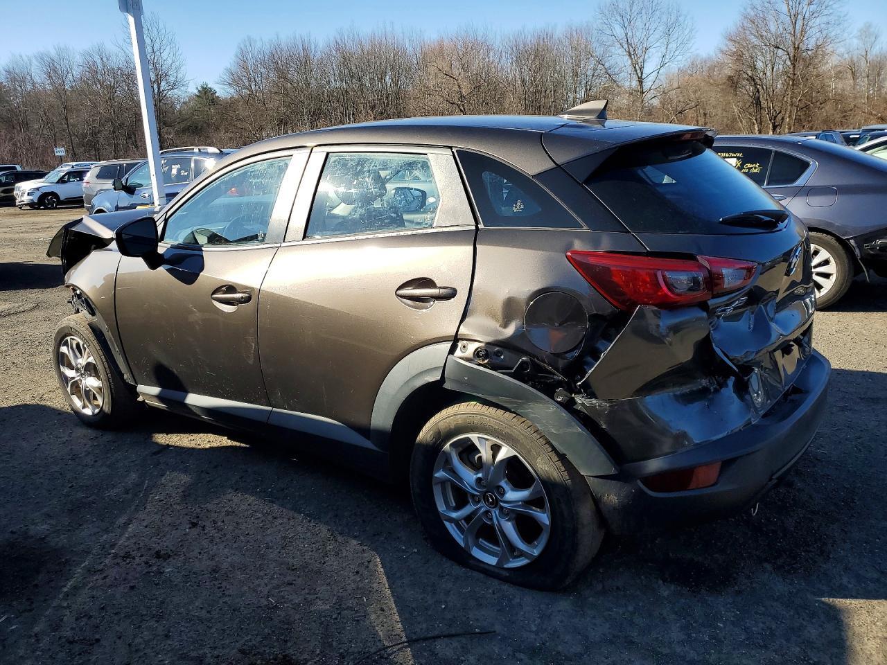 2019 Mazda Cx-3 Sport - zdjęcie 2