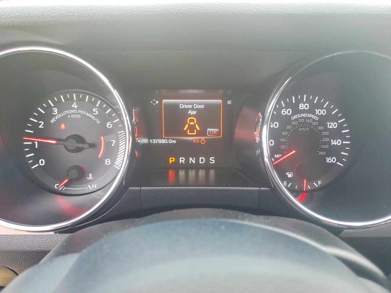 2015 Ford Mustang - zdjęcie 9
