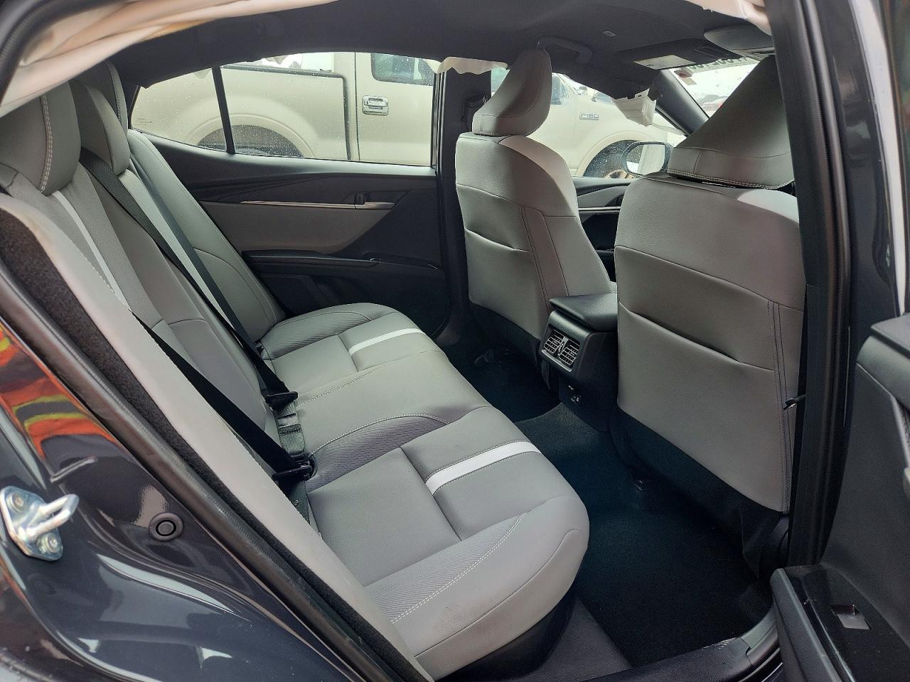 2025 Toyota Camry Se - zdjęcie 10