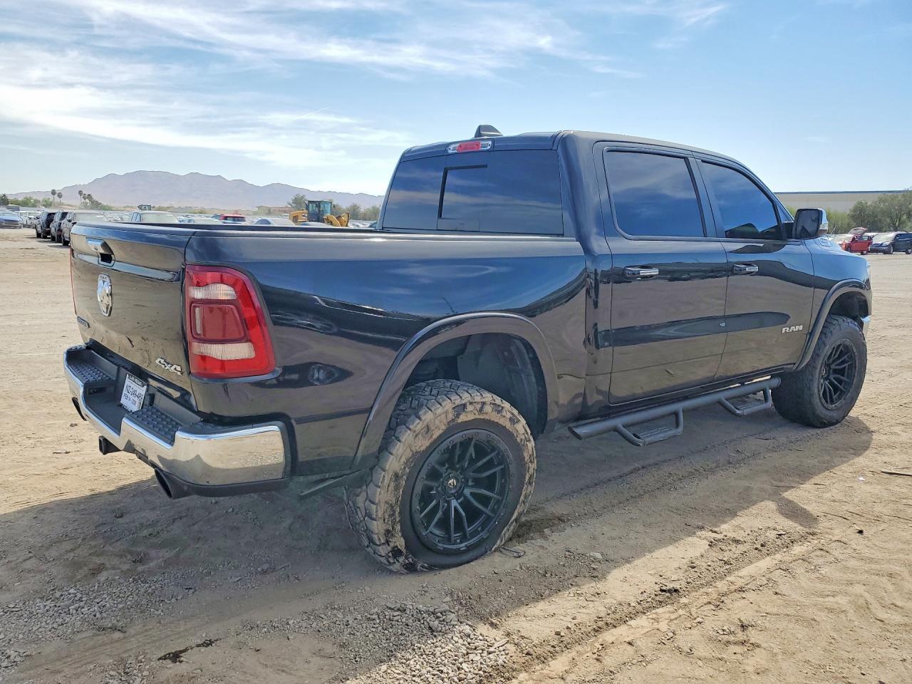 2021 Ram 1500 Laramie - zdjęcie 3