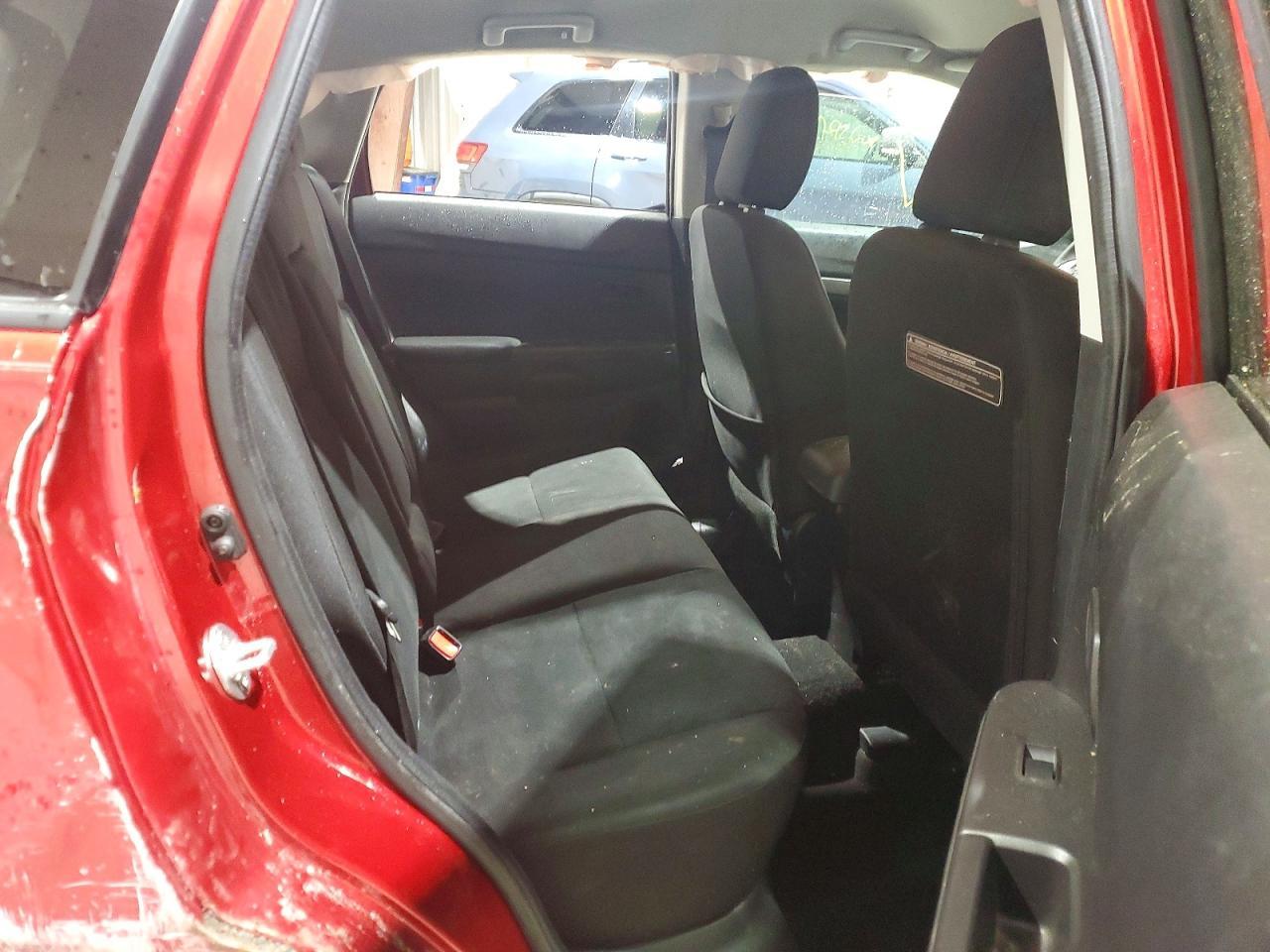 2015 Mitsubishi Outlander Sport Es - zdjęcie 11