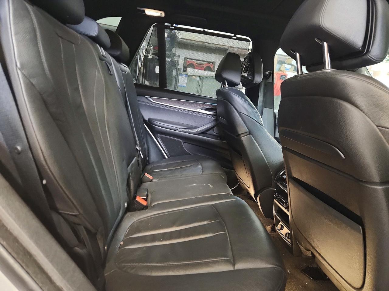 2016 BMW X5 xDrive50I - zdjęcie 11