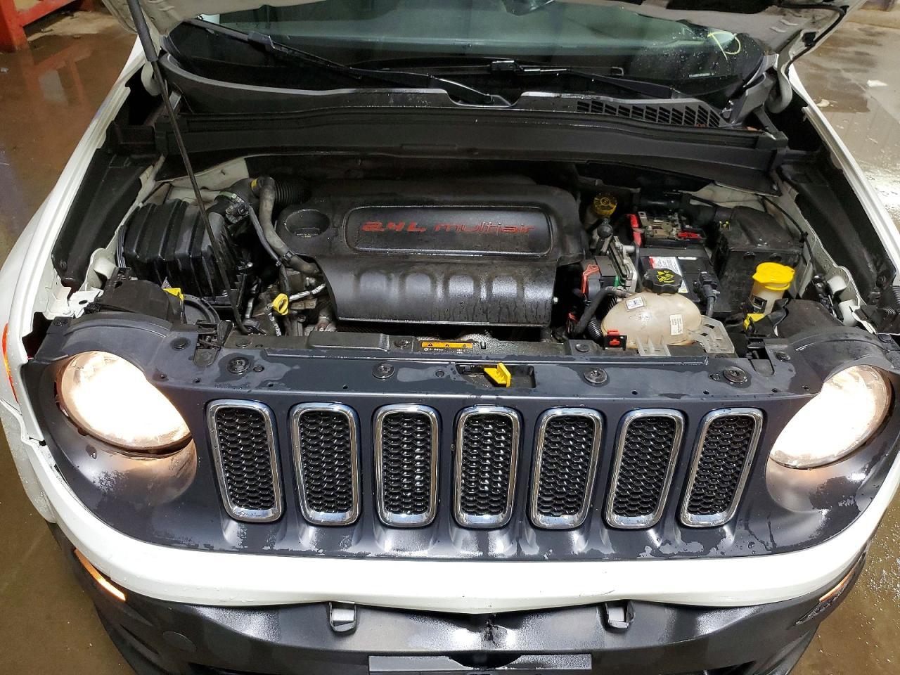 2017 Jeep Renegade Latitude - zdjęcie 11