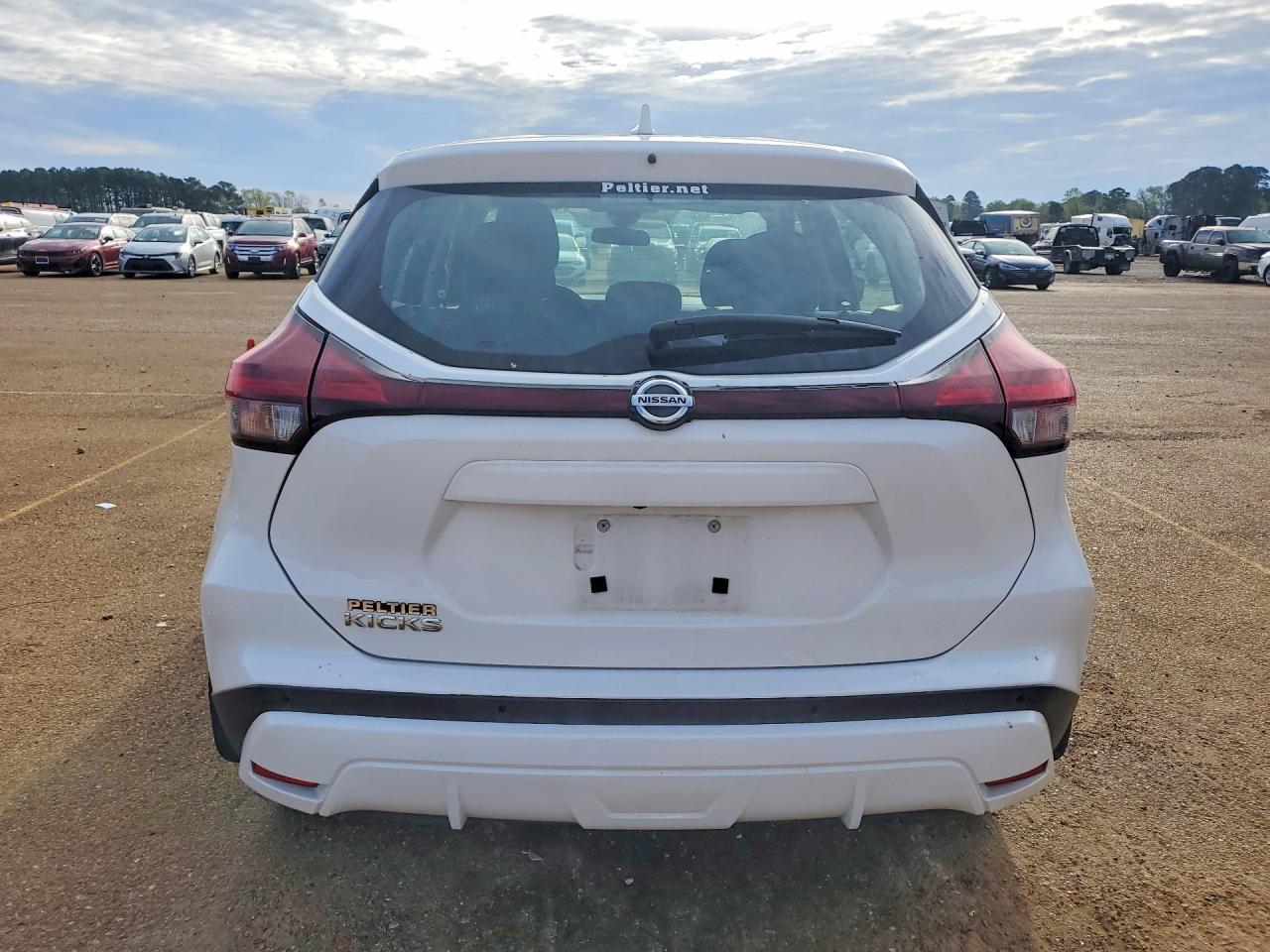 2021 Nissan Kicks S - zdjęcie 6