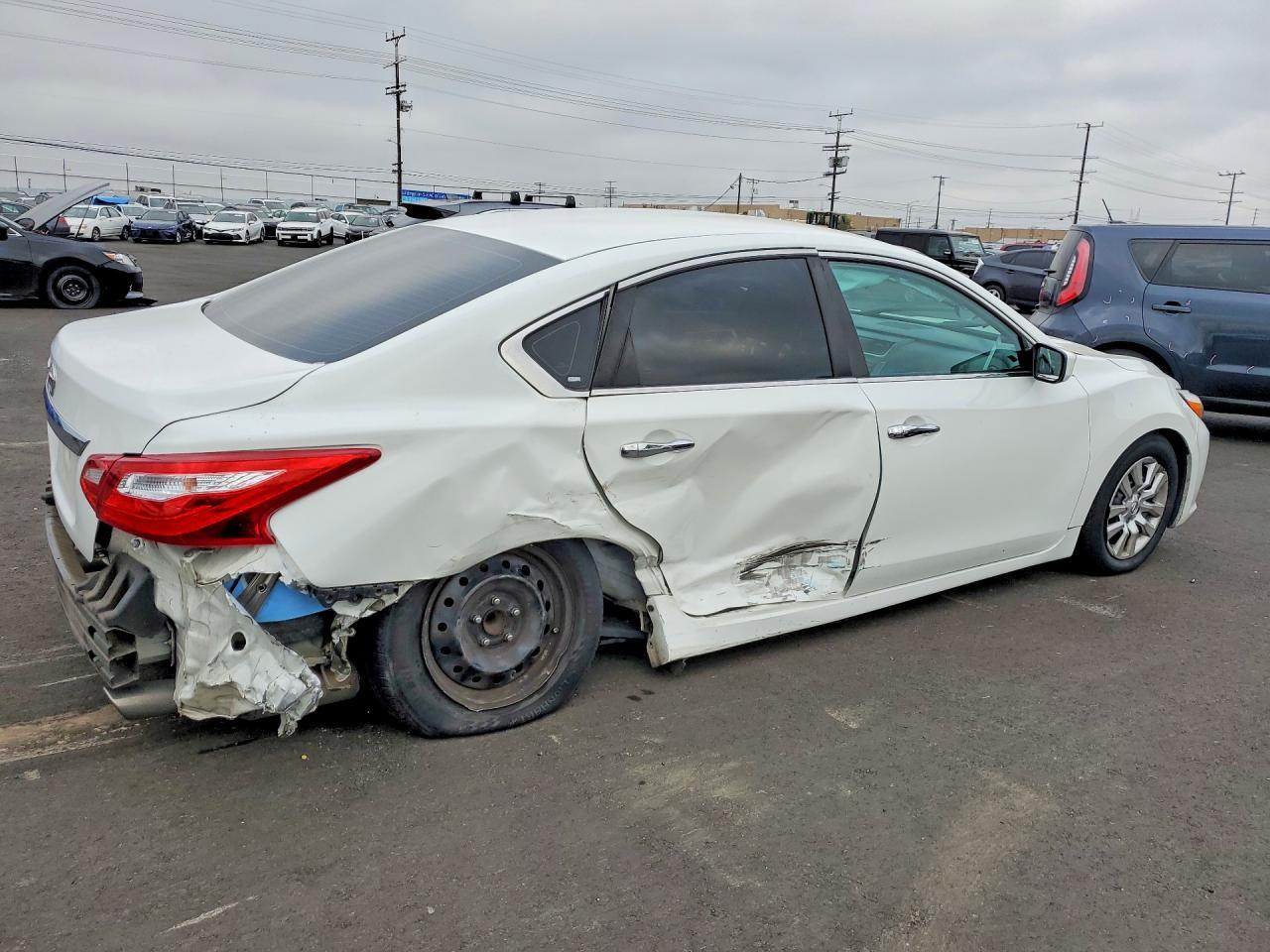 2017 Nissan Altima 2.5 S - zdjęcie 3
