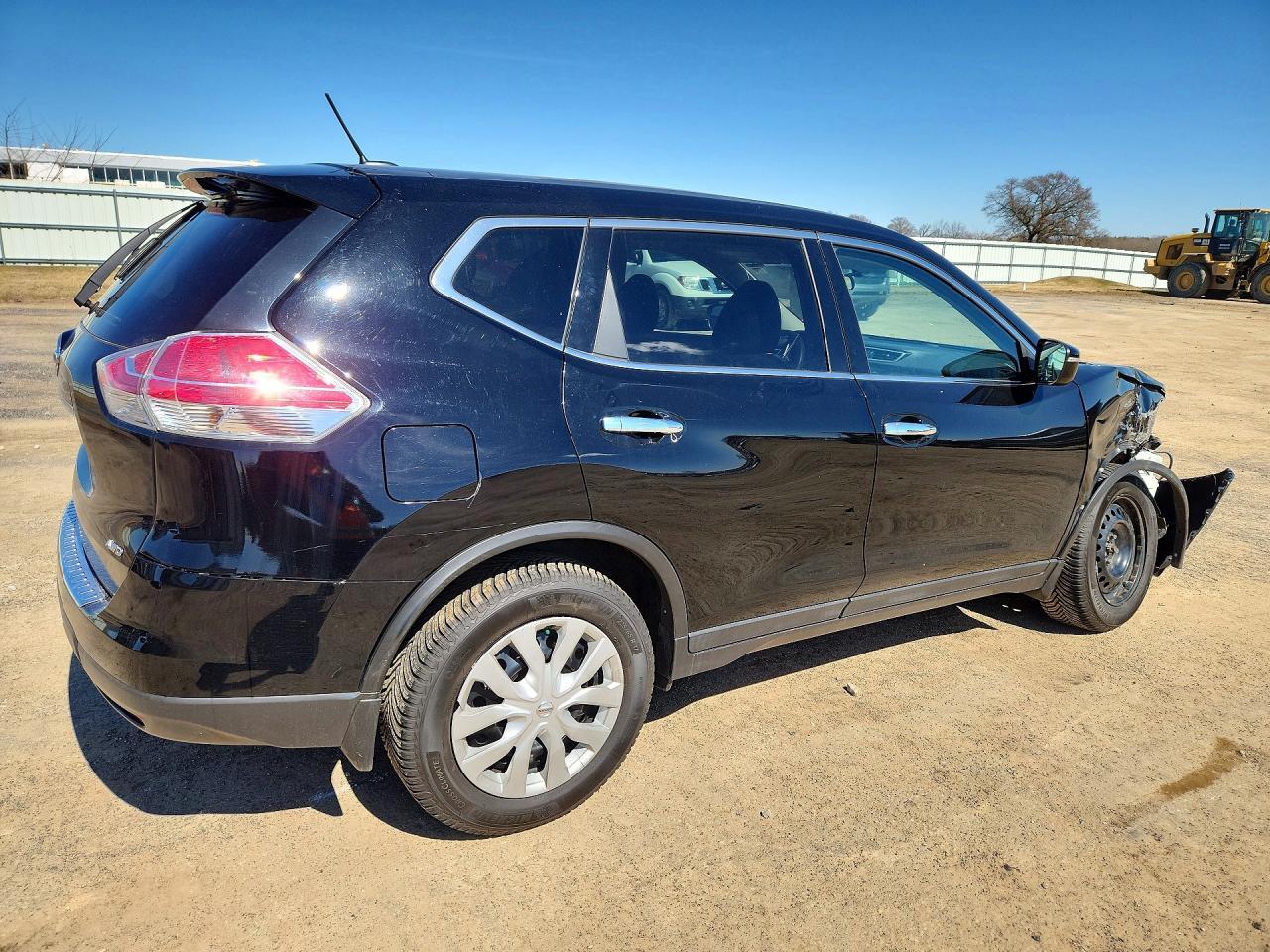 2015 Nissan Rogue S - zdjęcie 3