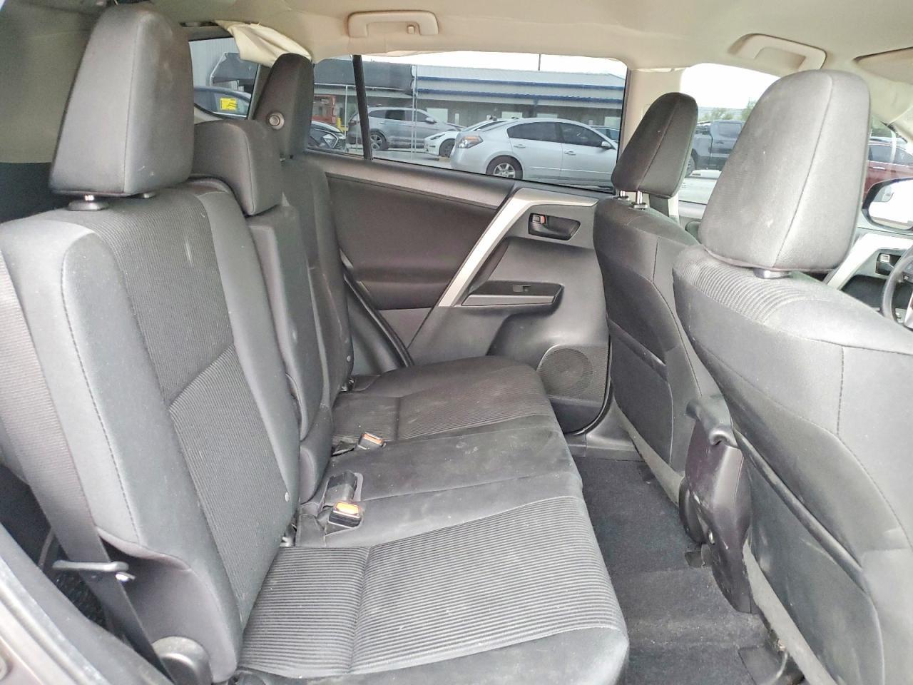 2017 Toyota Rav4 Le - zdjęcie 11