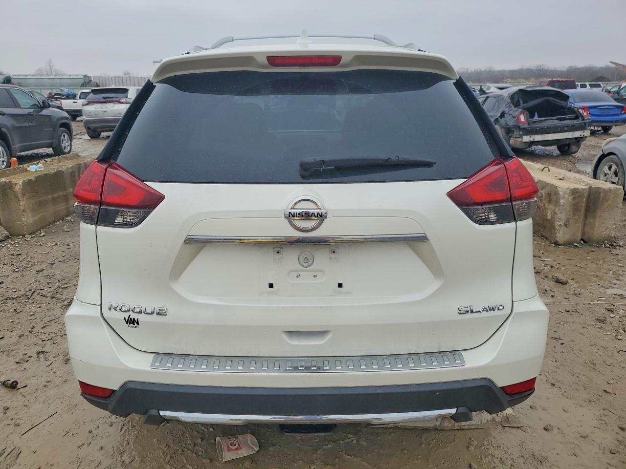 2018 Nissan Rogue S - zdjęcie 6