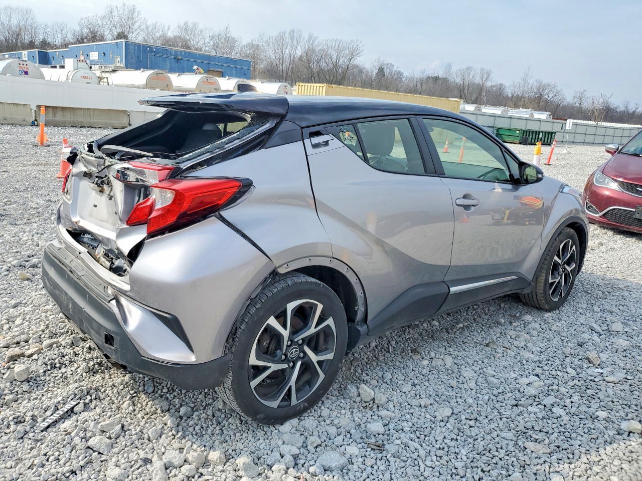 2019 Toyota C-Hr Xle - zdjęcie 3