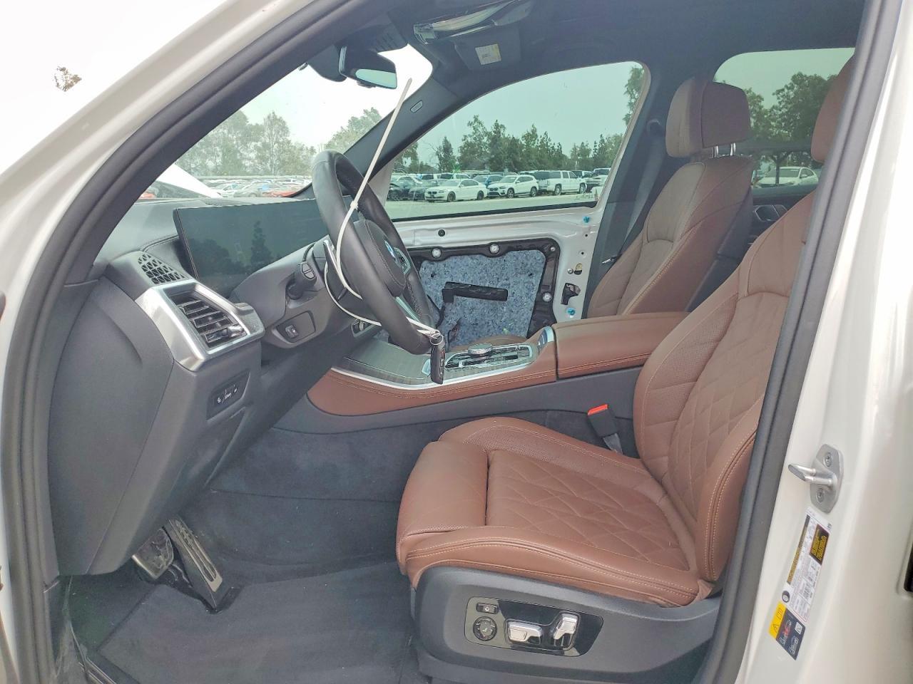 2025 BMW X5 xDrive50E - zdjęcie 7