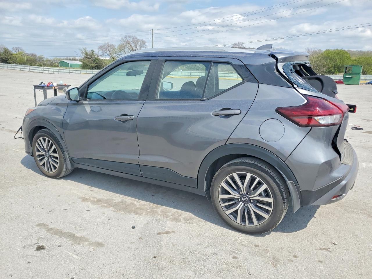 2022 Nissan Kicks Sv - zdjęcie 2