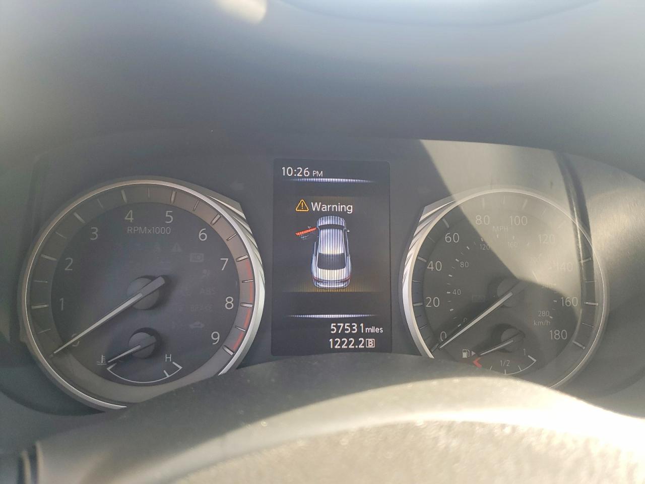 2018 Infiniti Q50 3.0T Luxe - zdjęcie 9