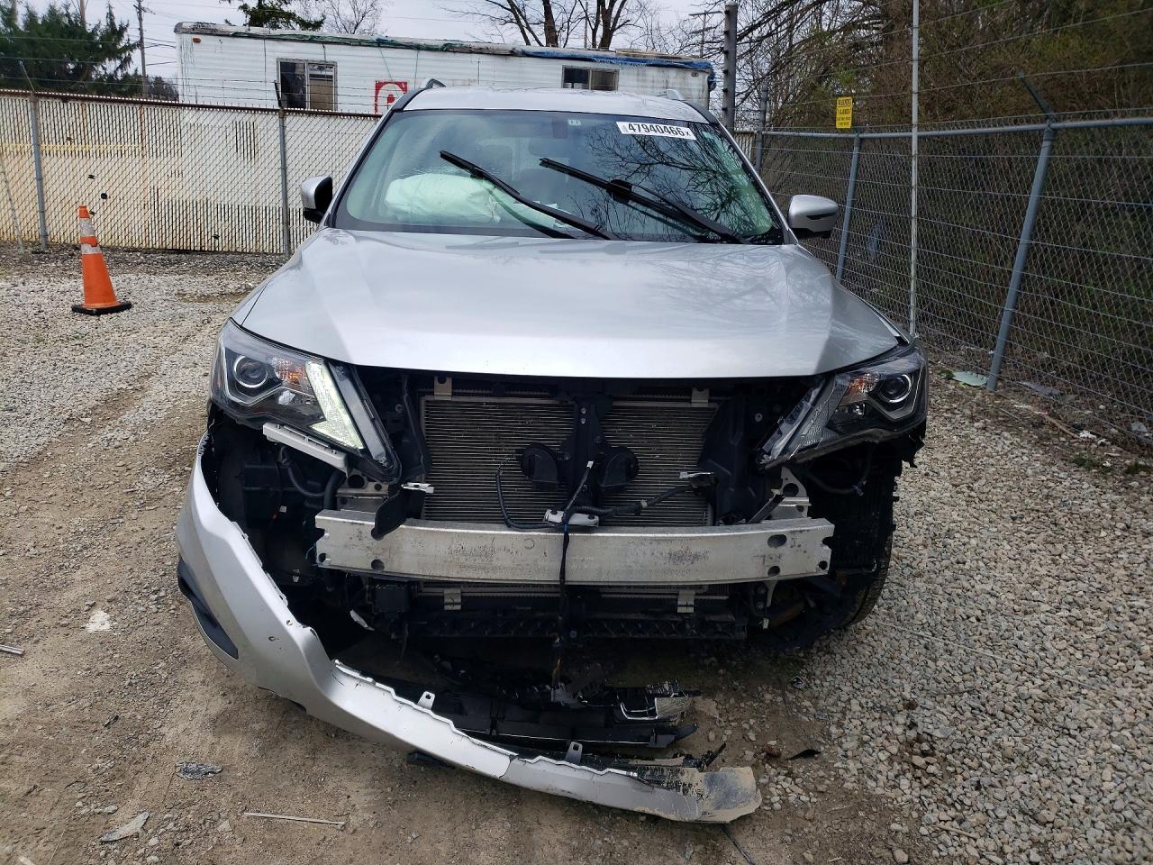 2020 Nissan Pathfinder Sl - zdjęcie 5