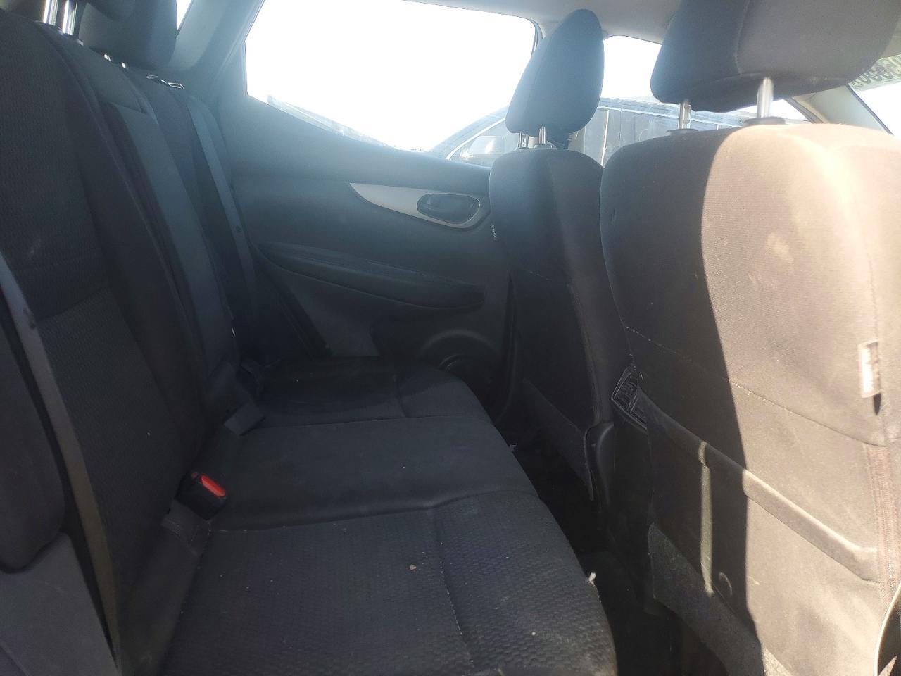 2021 Nissan Rogue Sport S - zdjęcie 11