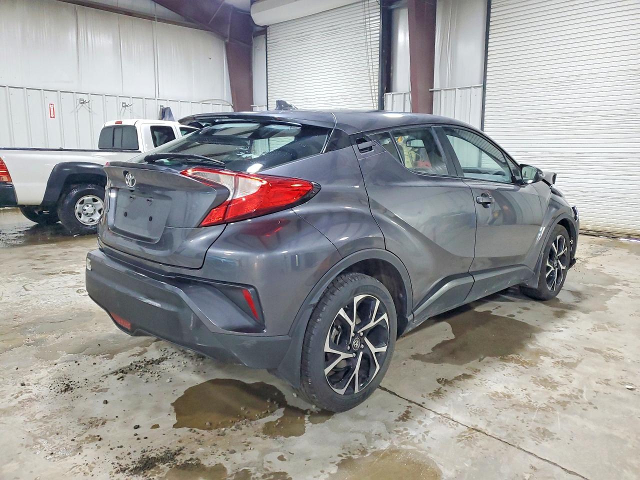 2018 Toyota C-Hr Xle Premium - zdjęcie 3