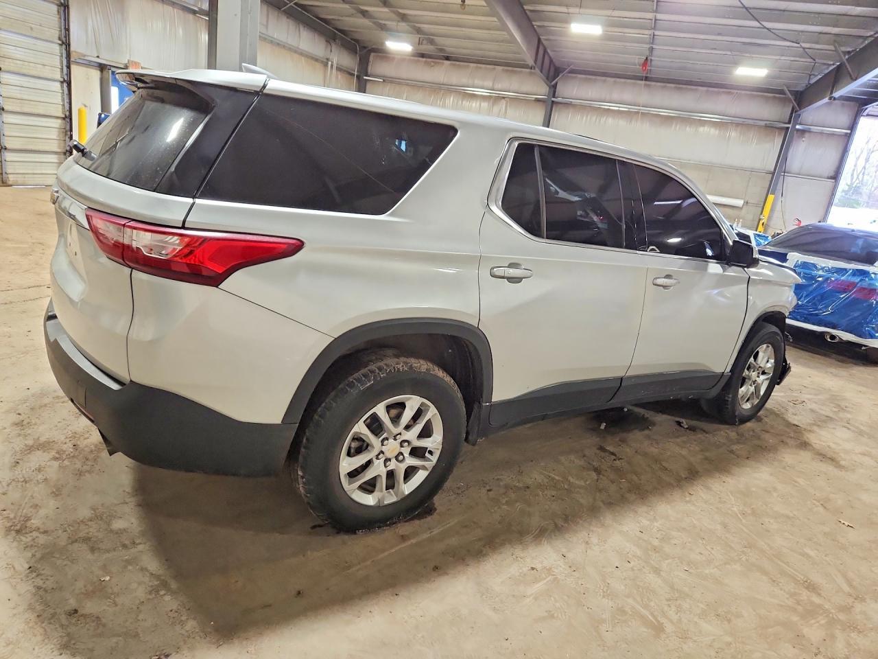 2019 Chevrolet Traverse Ls - zdjęcie 3