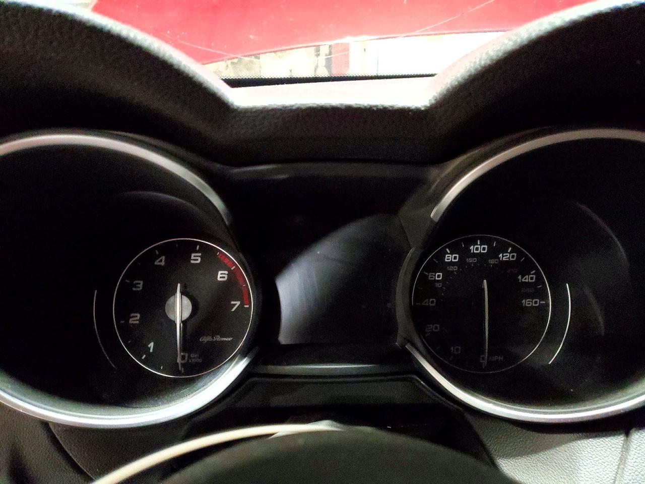 2019 Alfa Romeo Stelvio Ti - zdjęcie 9