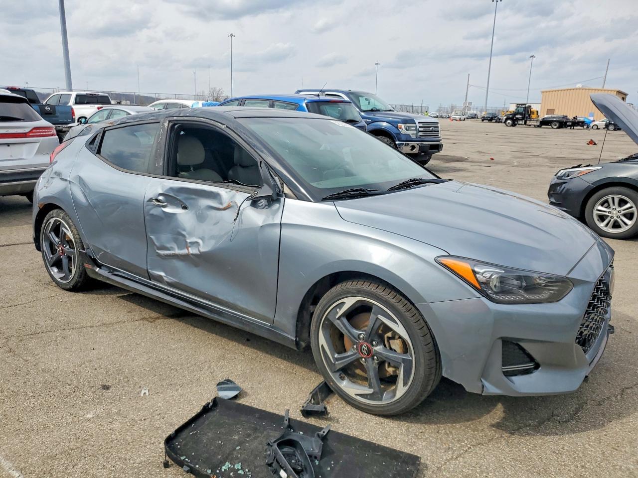 2020 Hyundai Veloster Turbo Ultimate - zdjęcie 4