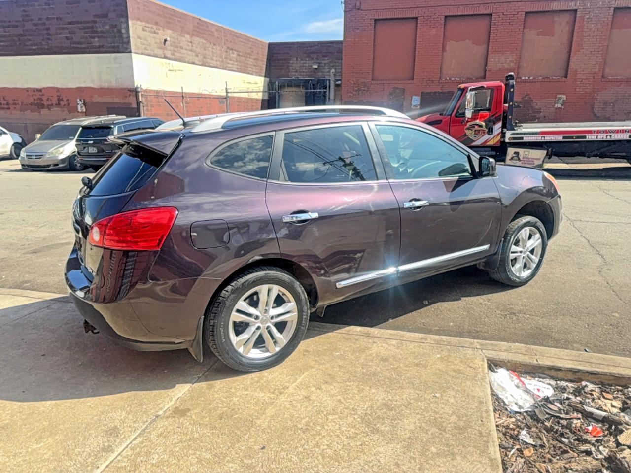 2013 Nissan Rogue S - zdjęcie 4